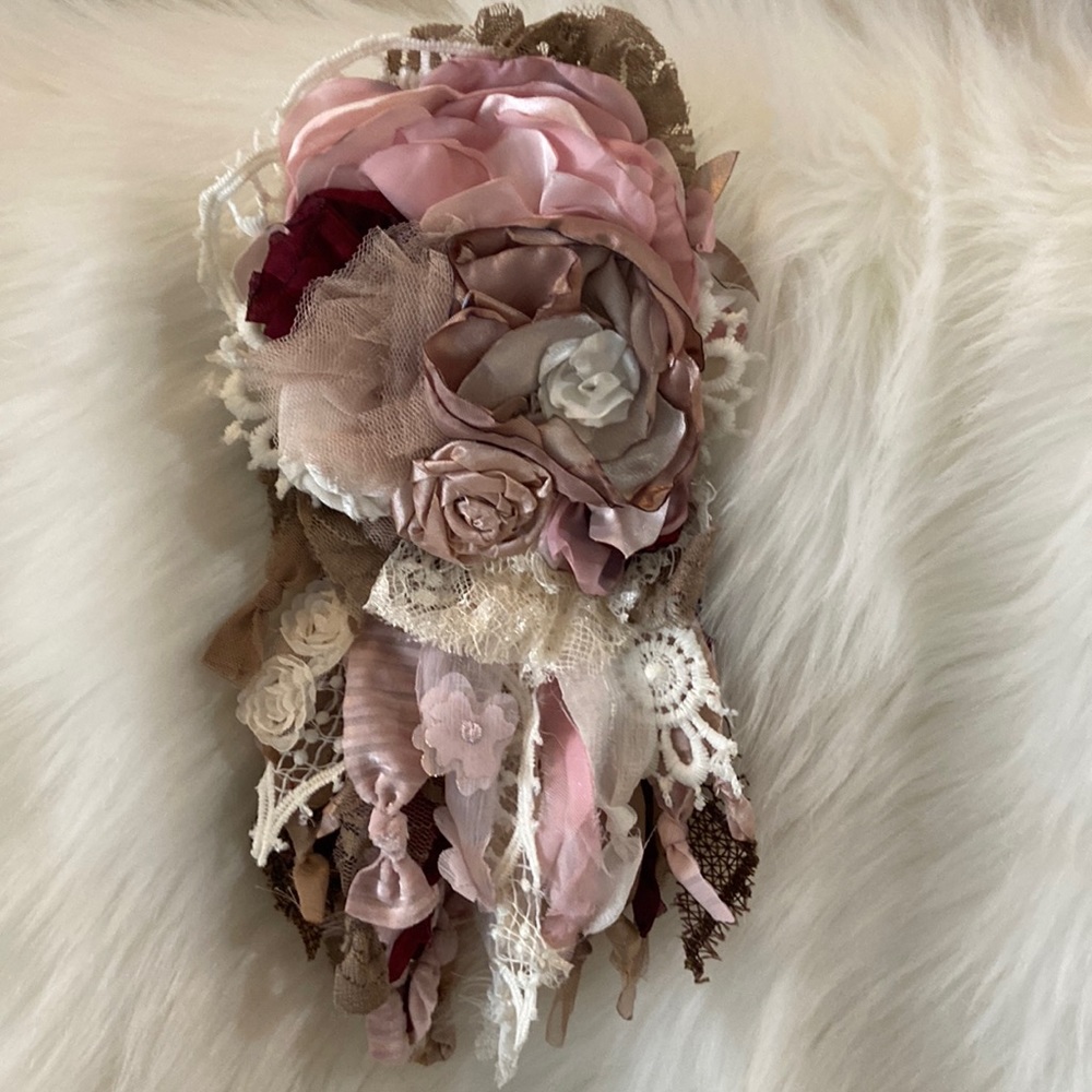 Handmade floral pin/ corsage